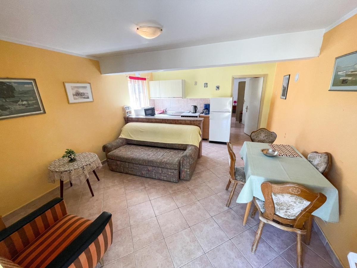 Apartmani Leonarda Jadranovo Exterior foto