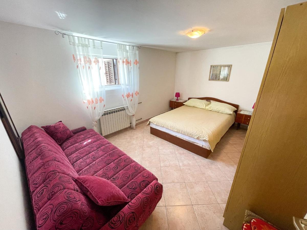 Apartmani Leonarda Jadranovo Exterior foto